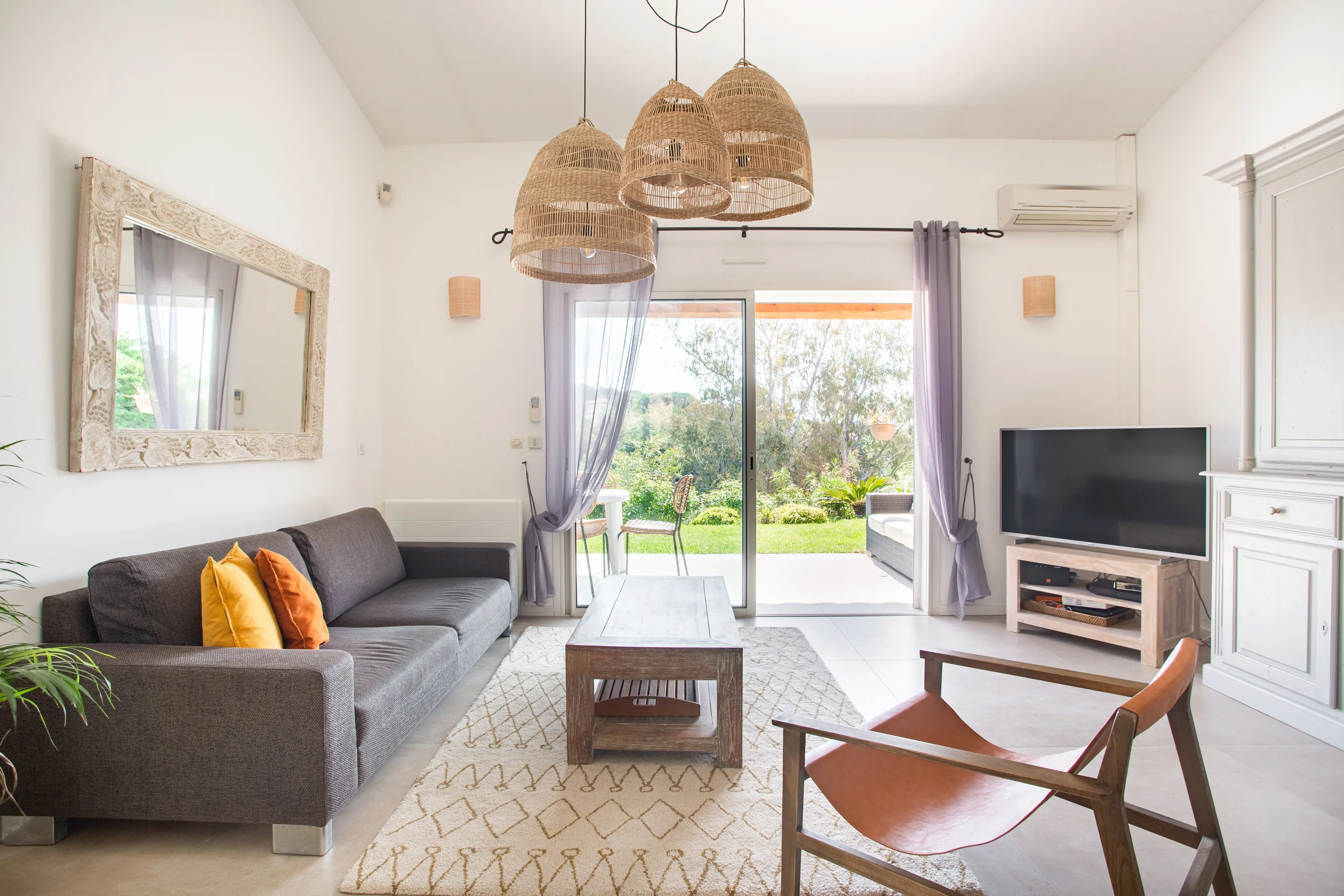 Coin détente avec vue sur la terrasse