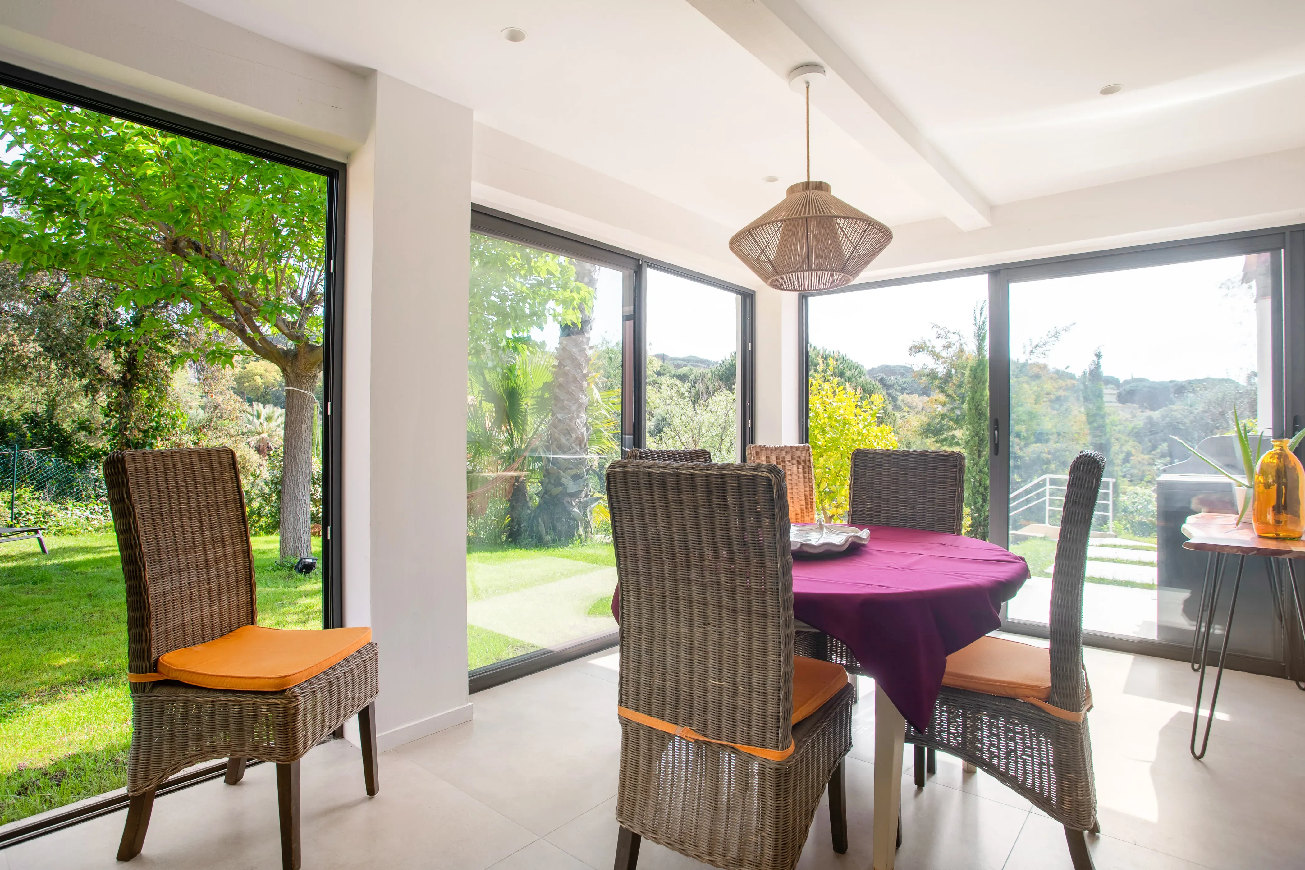 Living room opening onto the outdoors